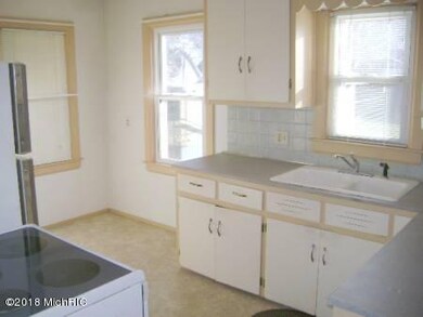 1614 Lake St, Niles, MI 49120 - photo 4