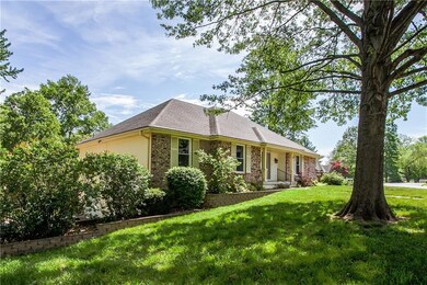 1600 NW Weatherstone Dr, Blue Springs, MO 64015 - photo 3