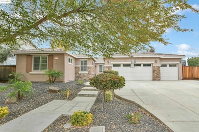 833 Marjoram Dr, Brentwood, CA 94513 - photo 2