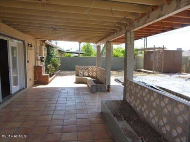 PATIO (2)
