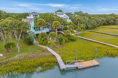 844HammocksWay003