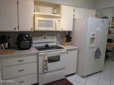 17229 N 106th Ave, Sun City, AZ 85373 - photo 5