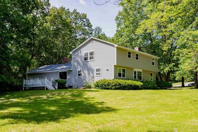 15 Muldoon Dr, Hudson, NH 03051 - photo 2