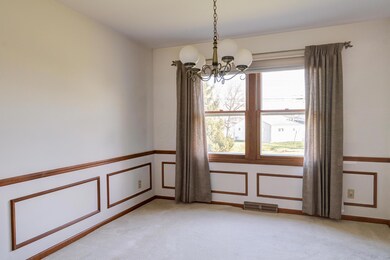 4502 Ducrest-126