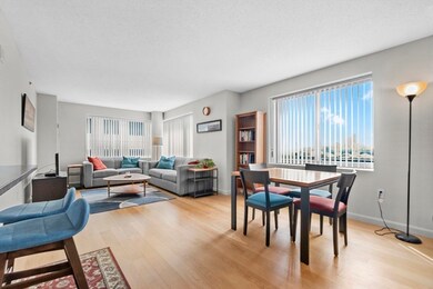 Regatta Riverview Residences unit 922, Cambridge, MA 02141 - photo 2