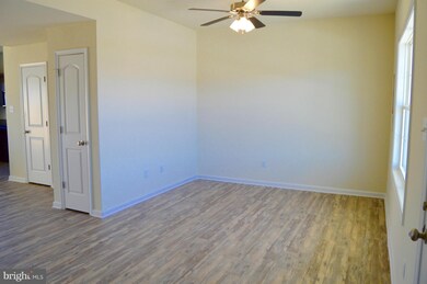 24 Daffodil Ln, Martinsburg, WV 25404 - photo 4