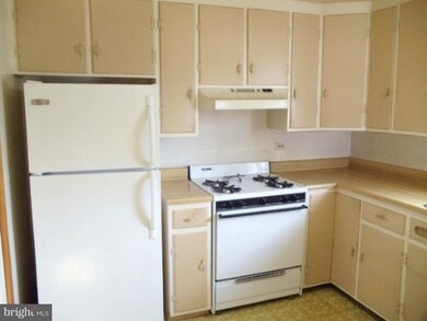 456 Lortz Ave, Chambersburg, PA 17201 - photo 3