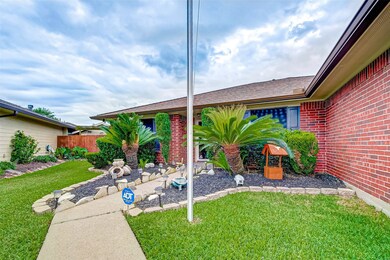 11022 Cayman Mist Dr, Houston, TX 77075 - photo 4