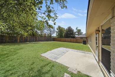 8702 Sunny Ridge Dr, Houston, TX 77095 - photo 7