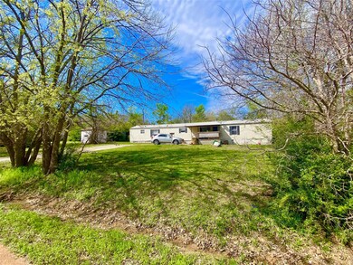 209 Ivanhoe Dr, Gordonville, TX 76245 - photo 6