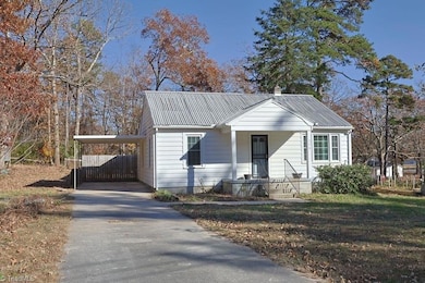 536 Oakgrove Rd, Asheboro, NC 27205 - photo 2