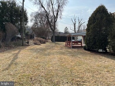 2609 Avon Ave, Reading, PA 19608 - photo 4