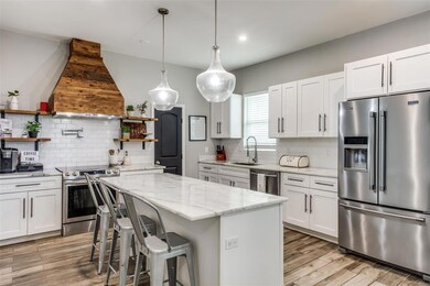 112 S Agnew St, Boyd, TX 76023 - photo 6