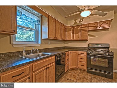 453 Elm Ave, Woodbury, NJ 08096 - photo 7