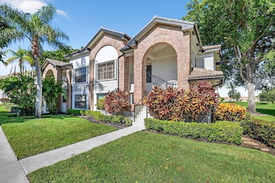 8041 Aberdeen Dr unit 202, Boynton Beach, FL 33472 - photo 2