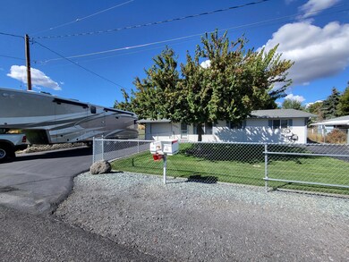 3821 Sturdivant Ave, Klamath Falls, OR 97603 - photo 5