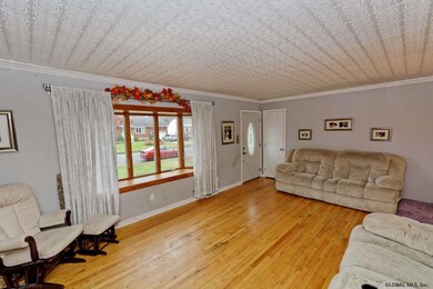 2173 Robinwood Ave, Schenectady, NY 12306 - photo 4