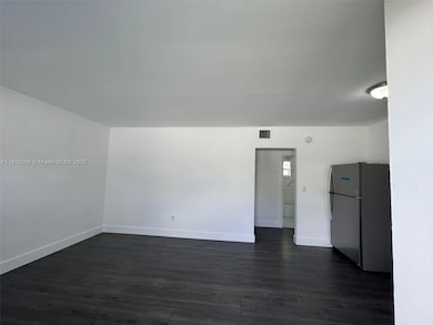 2150 NW 24th St unit 5, Miami, FL 33142 - photo 4