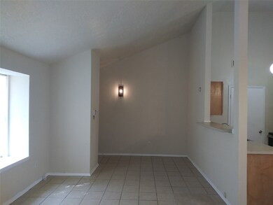 11010 Crenchrus Ct, Houston, TX 77086 - photo 5