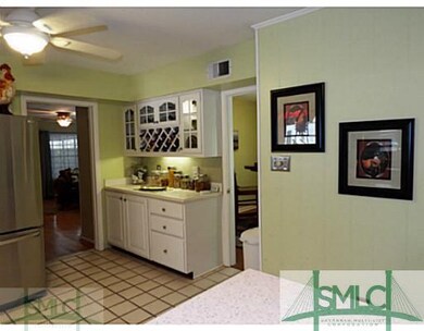 Kitchen. Corian Counters