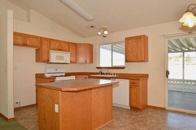 1112 William St, Medical Lake, WA 99022 - photo 6