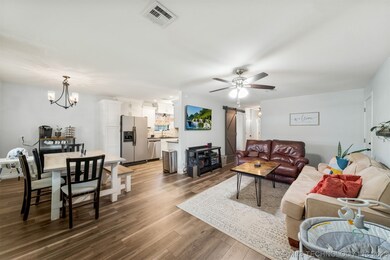 Living room / dining area combo