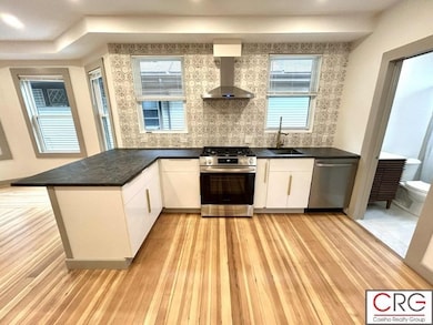 40 Central Rd unit 1, Somerville, MA 02143 - photo 3