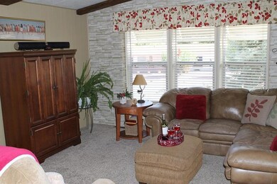 Living Room (2)