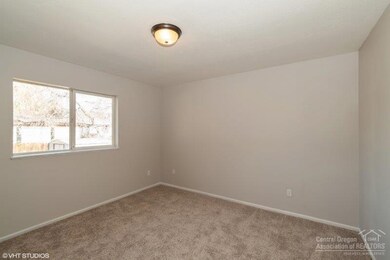 3003 SW Quartz Ave, Redmond, OR 97756 - photo 6