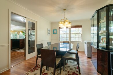 2424 Pfingsten Rd, Glenview, IL 60026 - photo 3