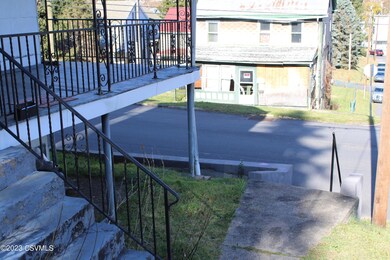 1000 W Spruce St, Coal Township, PA 17866 - photo 7