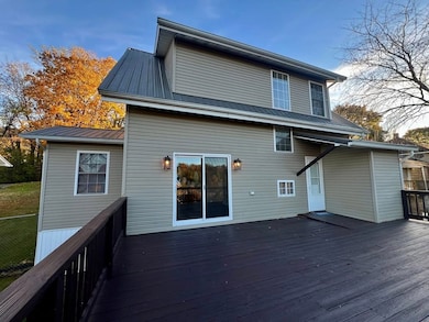 716 Rockbridge St, Bluefield, WV 24701 - photo 3