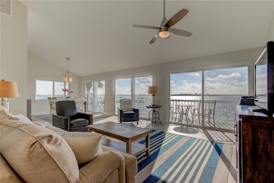 1401 Gulf Blvd unit 205, Clearwater Beach, FL 33767 - photo 3