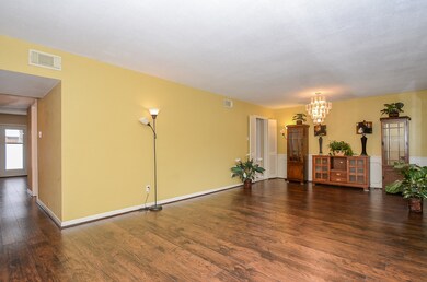 1641 W Sam Houston Pkwy S, Houston, TX 77042 - photo 6