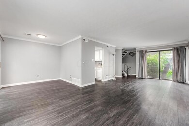 T 1230 Ashland Ave00008