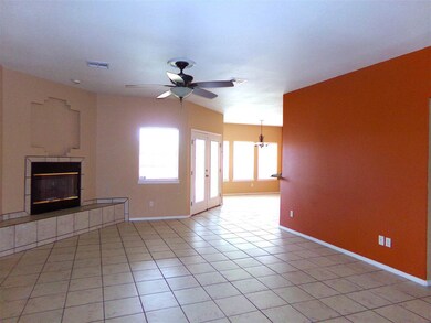 1045 San Cristo St, Alamogordo, NM 88310 - photo 4