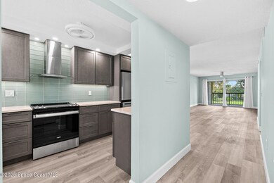 551 S Brevard #302, Cocoa Beach, FL 3293