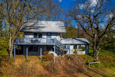 11110 Blackwell Rd, Central Point, OR 97502 - photo 3