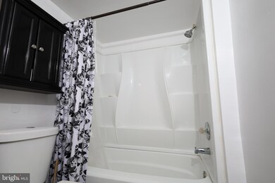 5219 Newton St unit 104, Bladensburg, MD 20710 - photo 7