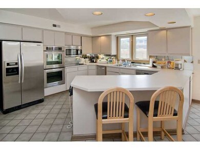 495 Columbia Place, Columbus, OH 43209 - photo 7