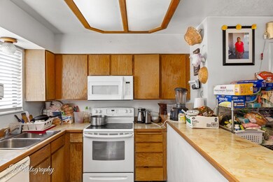7-web-or-mls-1707 West 1020 Nort 62-5