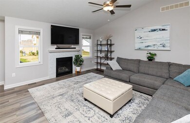 2420 SE Maxwell Dr, Waukee, IA 50263 - photo 3