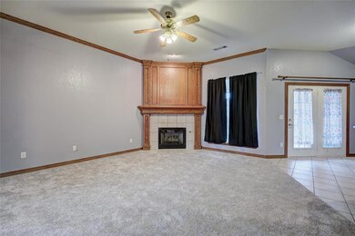 304 N Geronimo Way, Mustang, OK 73064 - photo 7