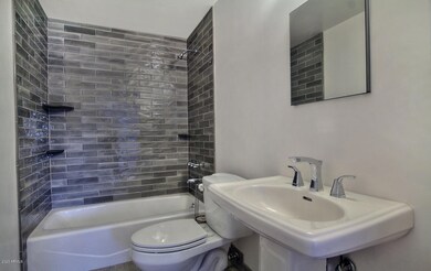 1826 E Monte Vista Rd Phoenix-large-024-