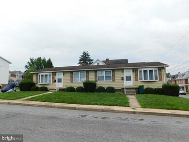 222 W King St, Waynesboro, PA 17268 - photo 2