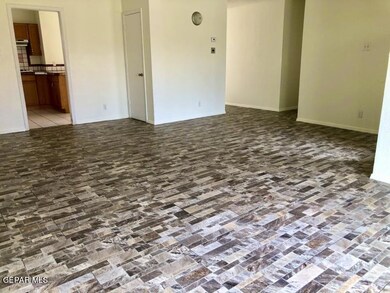 7956 San Jose Rd #B Rd, El Paso, TX 79915 - photo 4