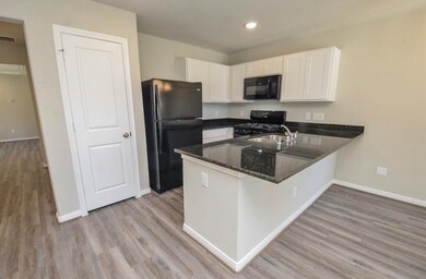 420 2nd St, Rosenberg, TX 77471 - photo 4