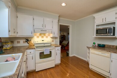 2910 Sims Rd, Shelbyville, TN 37160 - photo 7