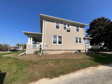 217 S Walnut St, West Union, IA 52175 - photo 3