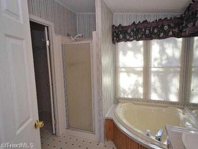 5751 Pisgah Covered Bridge Rd, Asheboro, NC 27205 - photo 7